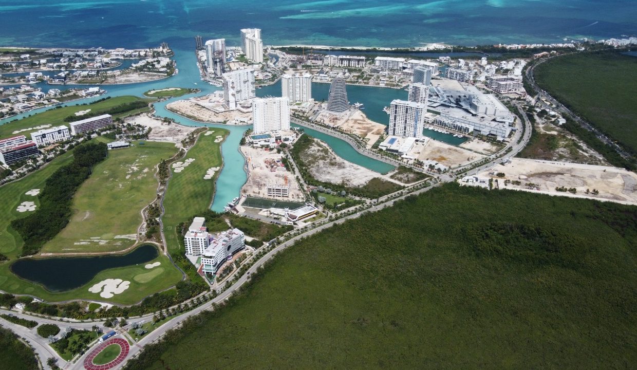 AEREA PUERTO CANCUN DESDE TIERRA