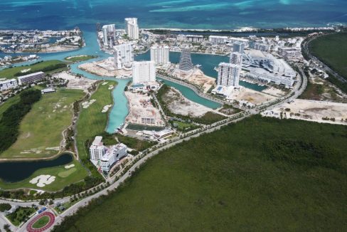 AEREA PUERTO CANCUN DESDE TIERRA